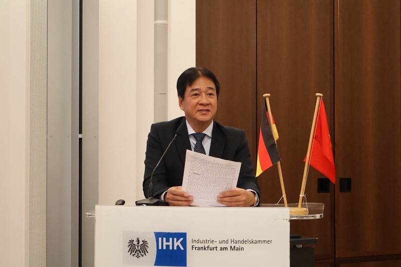 Ông Nguyễn Long Biên, Phó Chủ tịch UBND tỉnh  Ninh Thuận phát biểu tại buổi làm việc với IHK