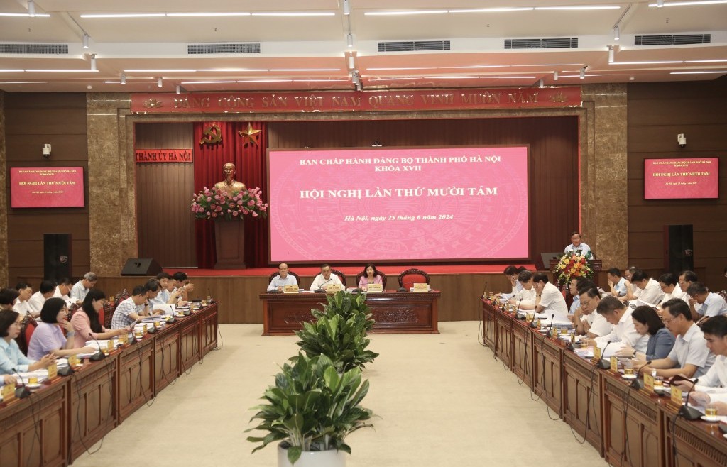 Hà Nội kết nạp đảng viên là học sinh đạt 144%