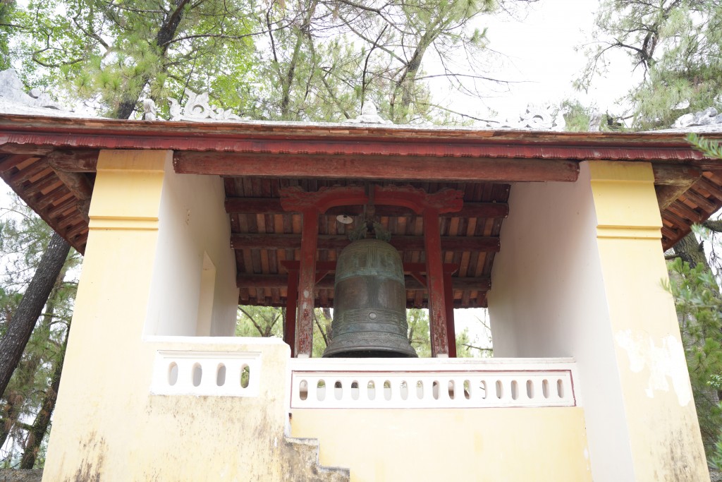 Chùa Thiên Mụ - Ngôi chùa trăm tuổi bên bờ sông Hương