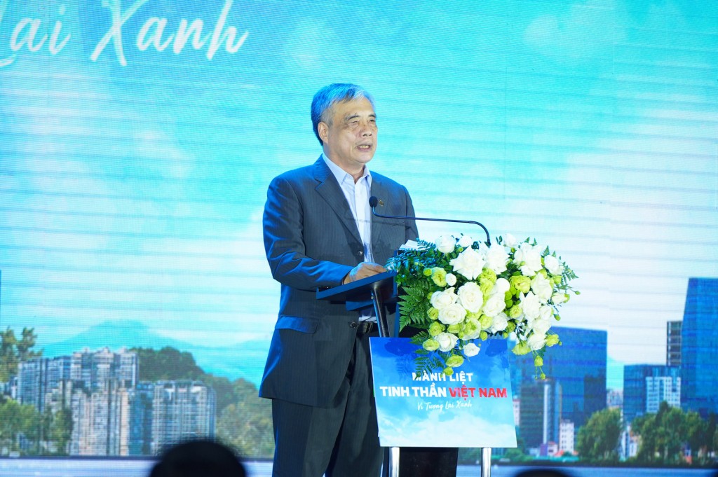 PGS. TS. Trần Đình Thiên – nguyên Viện trưởng viện kinh tế Việt Nam