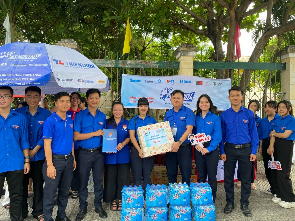 Hơn 1.750 tình nguyện viên tiếp sức mùa thi tại Đà Nẵng