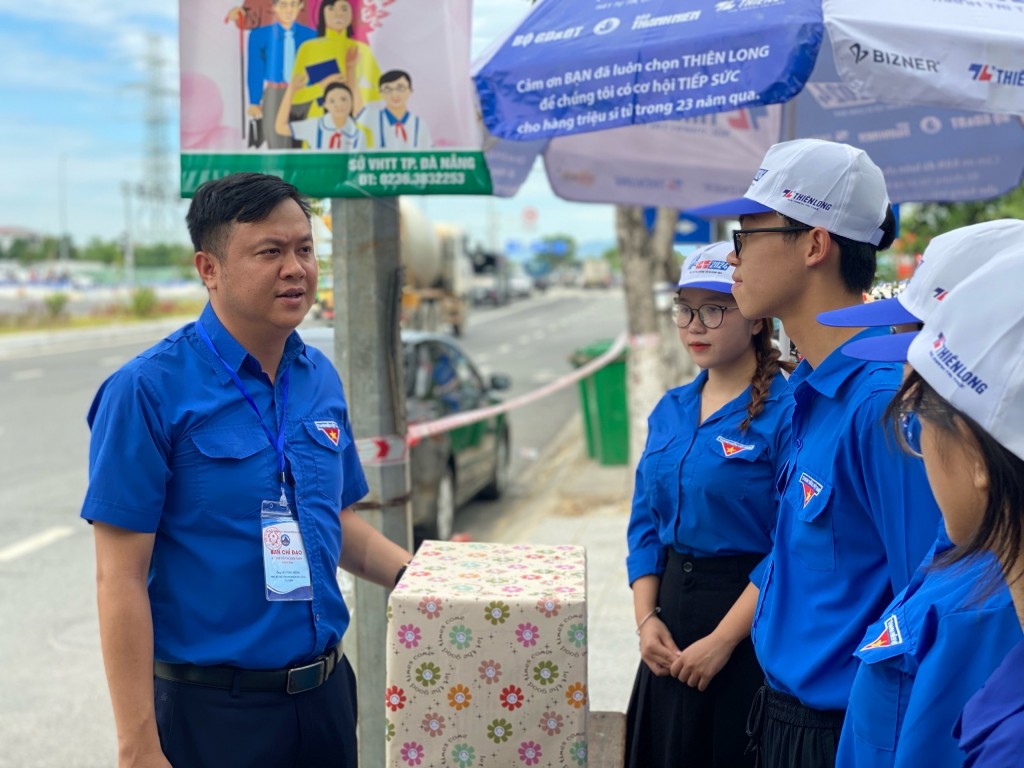 Hơn 1.750 tình nguyện viên tiếp sức mùa thi tại Đà Nẵng