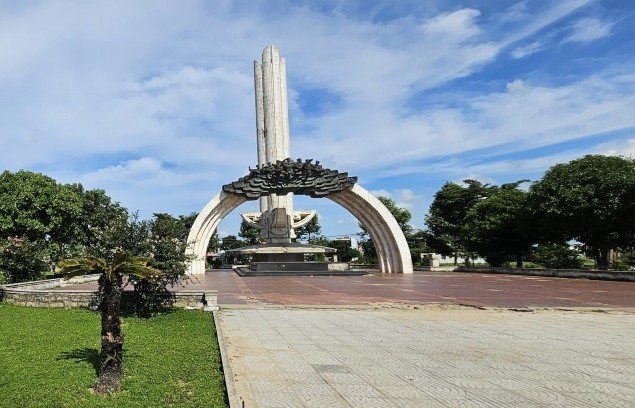 Quảng Nam: Đề xuất nâng cấp Tượng đài Dũng sĩ Điện Ngọc