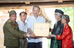 Chủ tịch nước Tô Lâm thăm Nhân dân làng cổ Đường Lâm