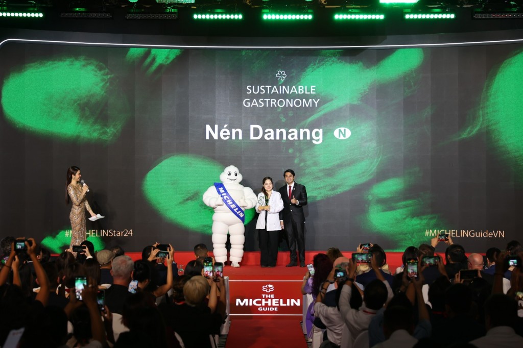 Nén Danang - nhà hàng nhận giải thưởng Michelin Selected - được trao tặng Sao Xanh Michelin đầu tiên tại Việt Nam