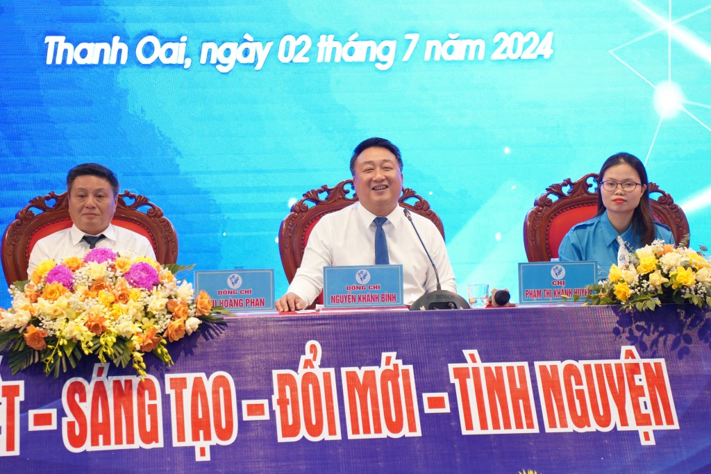 Đồng chí Nguyễn Khánh Bình - Phó Bí thư thường trực huyện ủy, Chủ tịch HĐND huyện Thanh Oai chia sẻ thêm nhiều vấn đề giúp các đại biểu hiểu hơn về vấn đề