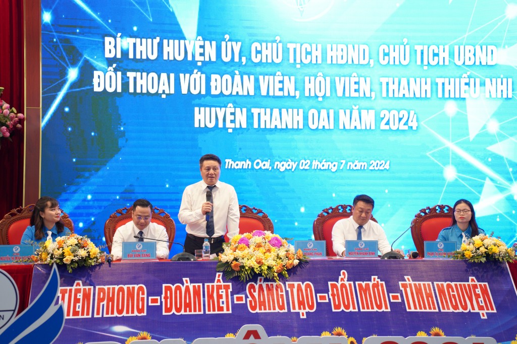Lãnh đạo huyện Thanh Oai đã có những trao đổi, chia sẻ với lực lượng thanh niên trên địa bàn huyện