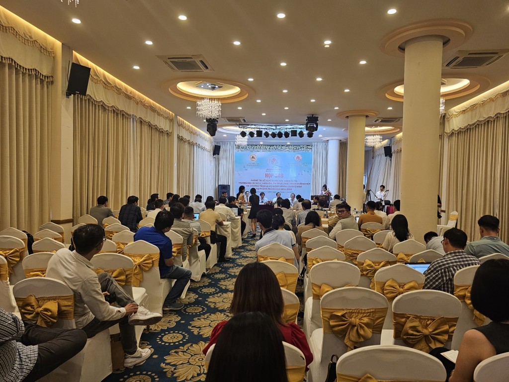 Quang cảnh buổi họp báo