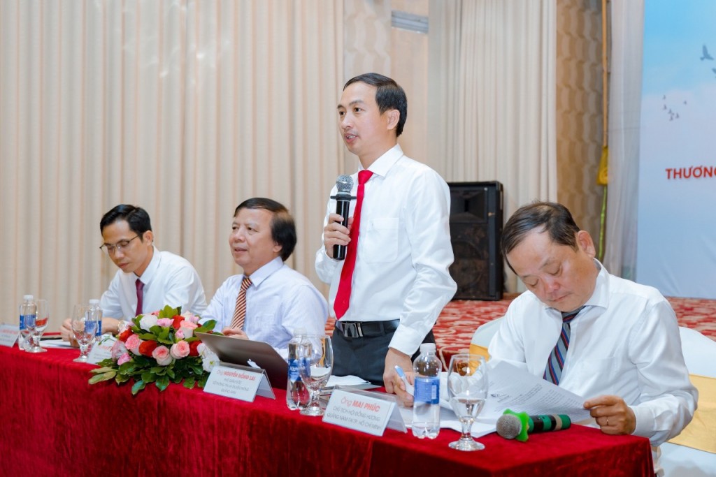 Ông Nguyễn Hồng Lai, Phó Giám đốc Sở Thông tin và Truyền thông tỉnh Quảng Nam phát biểu tại buổi họp báo.