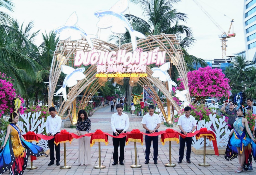 Đường hoa biển Đà Nẵng 2024 chính thức khai trương vào chiều 5/7 Đường hoa biển Đà Nẵng 2024 chính thức khai trương vào chiều 5/7