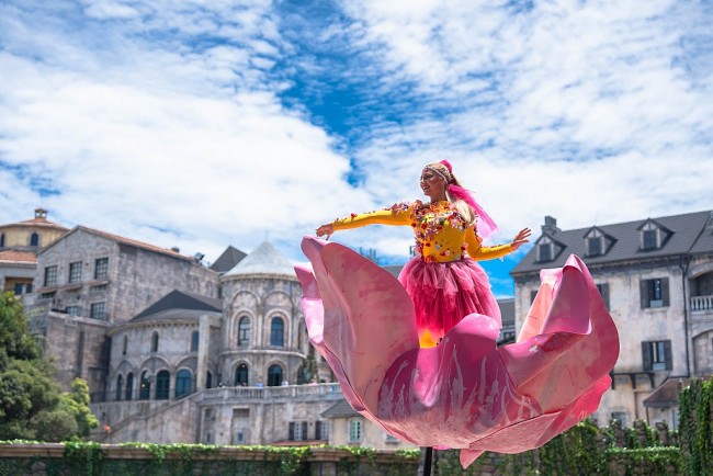 Đỉnh Bà Nà hút khách nhờ chuỗi show đẳng cấp chưa từng có