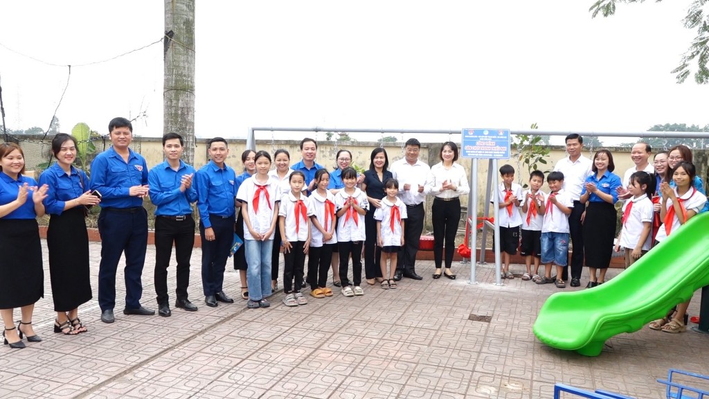 Khẳng định sức trẻ quận Hoàn Kiếm anh hùng