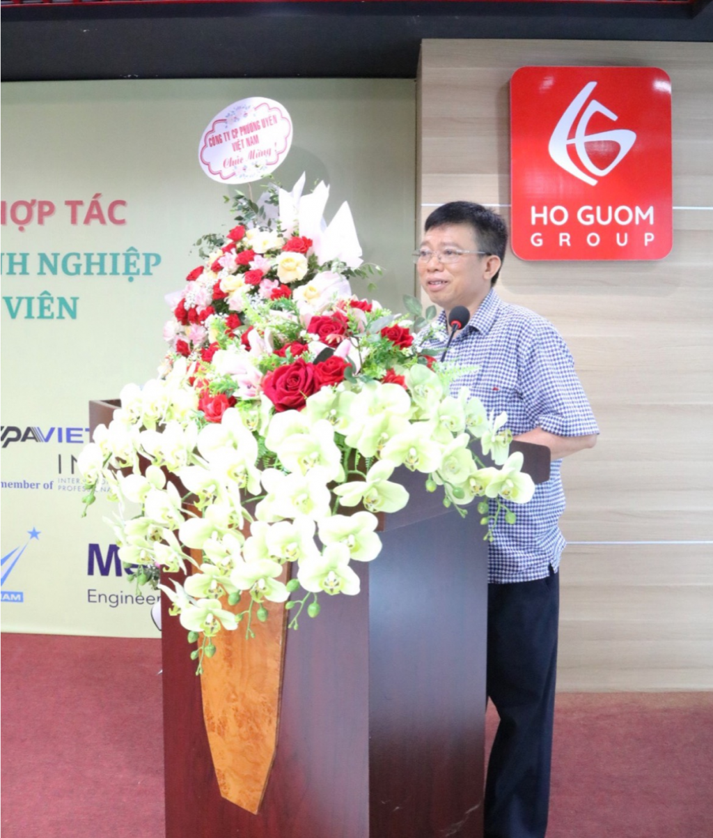   Tiến sỹ Đặng Văn Hải – Phó Vụ trưởng Kiểm toán Nhà Nước tham dự và phát biểu về mô hình đào tạo gắn kết giữa nhà trường và doanh nghiệp