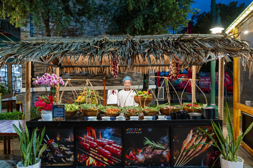 Độc quyền tại Da Nang Downtown: Ăn tối với view pháo hoa bên sông