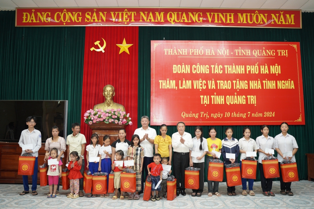 Trao nhà tình nghĩa trị giá hơn 15 tỷ đồng cho người có công tại tỉnh Quảng Trị