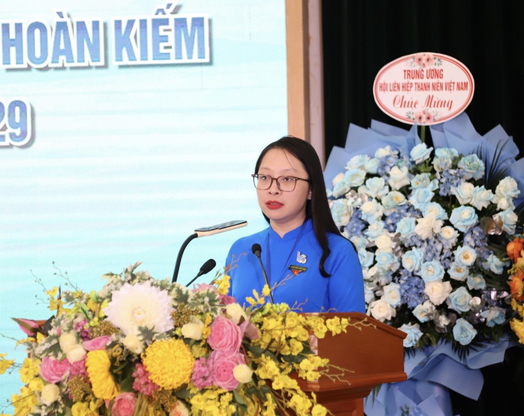 Chị Trần Kim Huyền - Ủy viên Ủy ban Hội LHTN Thành phố khóa 7, Chủ tịch Hội LHTN quận Hoàn Kiếm khoá 6
