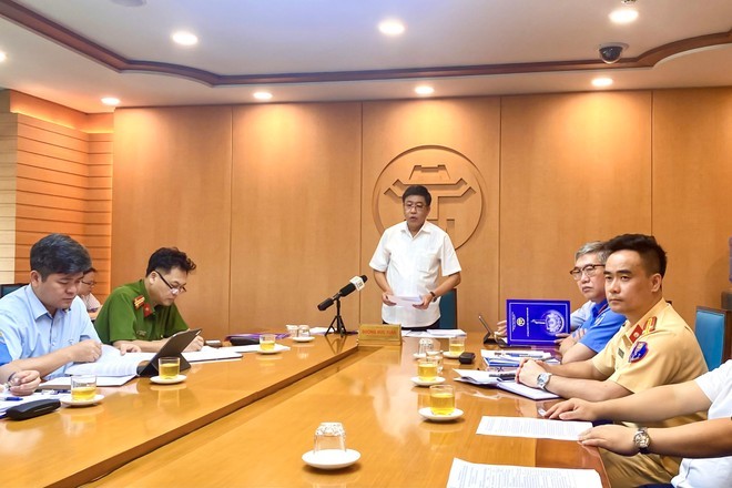 Phó Chủ tịch UBND TP Hà Nội Dương Đức Tuấn cho biết, dự kiến thành phố sẽ tăng gấp đôi mức xử phạt hành vi vi phạm trật tự ATGT
