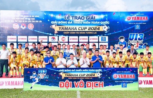 Sông Lam Nghệ An bảo vệ thành công ngôi vô địch