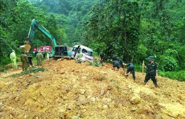 Tập trung khắc phục sự cố sạt lở đất tại Hà Giang
