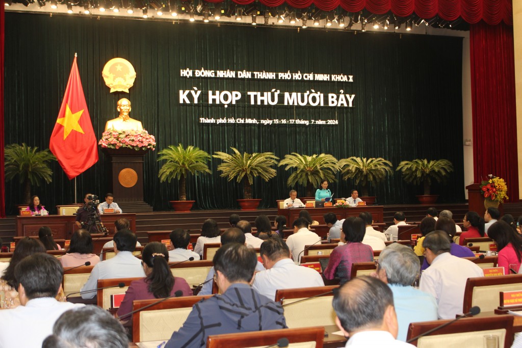 HĐND TP HCM chất vấn Sở Thông tin Truyền thông, UBND quận Bình Tân