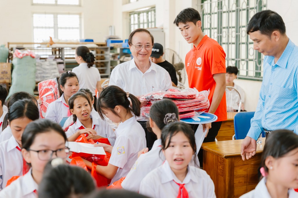 Cơ hội tiếp cận giáo dục bình đẳng cho học sinh vùng cao