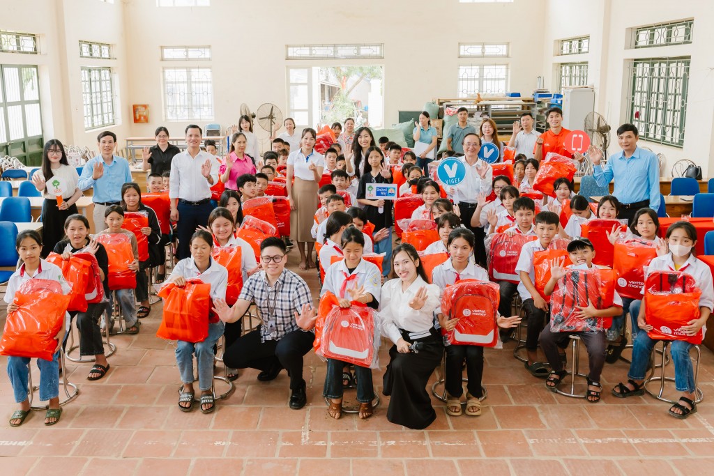 Cơ hội tiếp cận giáo dục bình đẳng cho học sinh vùng cao