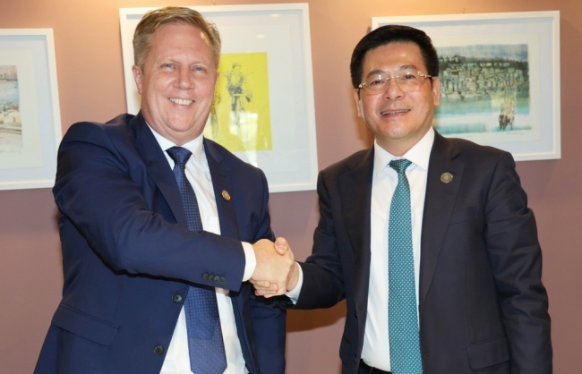 Bộ trưởng Bộ Công thương tiếp xúc song phương Bộ trưởng Thương mại New Zealand