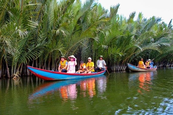 Rừng dừa nước ở xã Tịnh Khê, TP Quảng Ngãi, là một điểm đến du lịch sinh thái hấp dẫn với cảnh quan thiên nhiên hoang sơ, trữ tình (Ảnh: quangngai.gov.vn)