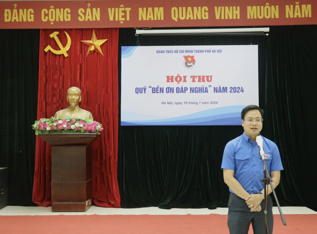 Đồng chí Trần Quang Hưng, Phó Bí thư Thành đoàn Hà Nội phát biểu tại Hội thu