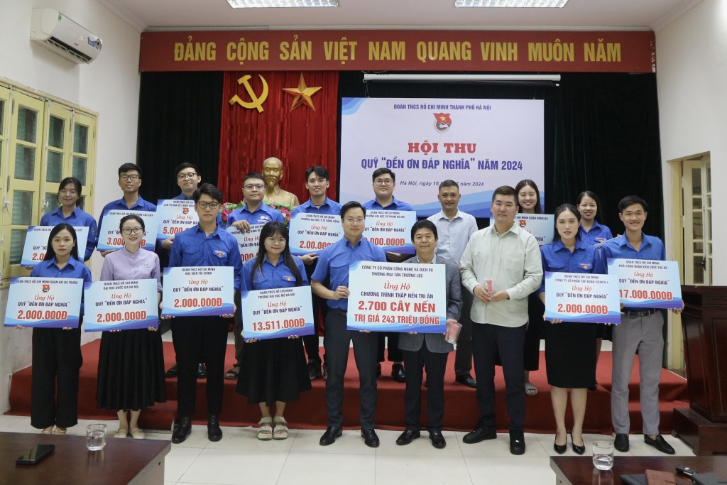 Thành đoàn Hà Nội tổ chức Hội thu ủng hộ hoạt động “Đền ơn đáp nghĩa” năm 2024 Thành đoàn Hà Nội tổ chức Hội thu ủng hộ hoạt động “Đền ơn đáp nghĩa” năm 2024