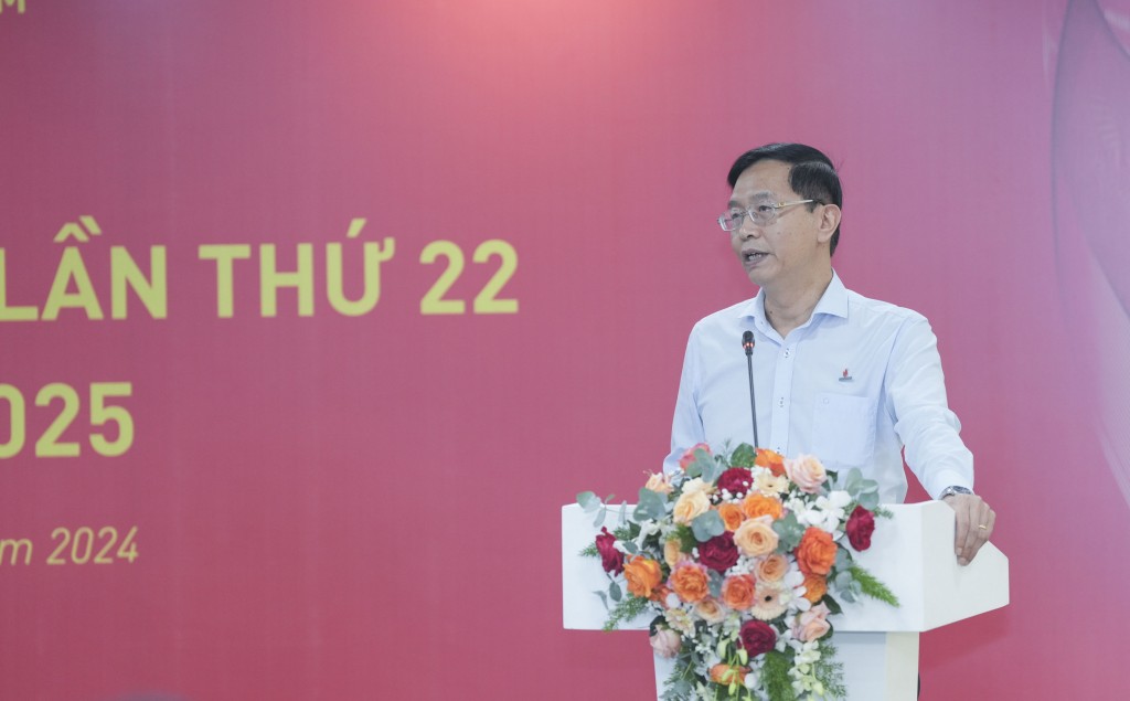 Đ/c Trần Quang Dũng, Phó Bí thư thường trực Đảng ủy Tập đoàn phát biểu chỉ đạo