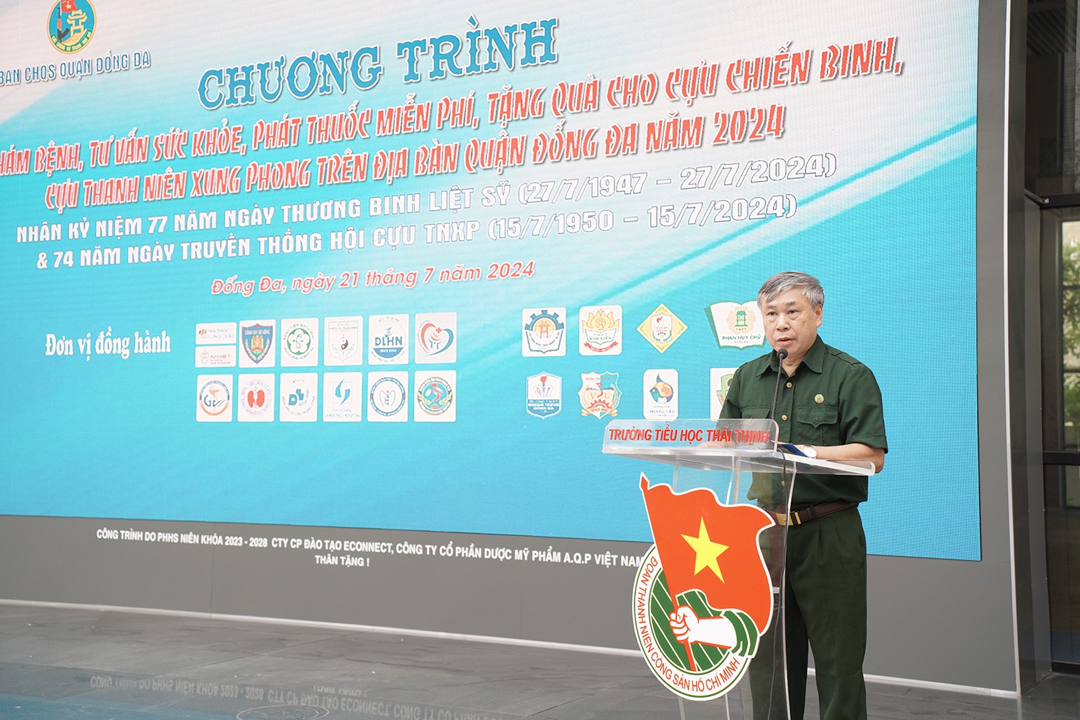 Đại diện người có công trên địa bàn quận, đồng chí Lê Đức Thảo - Chủ tịch Hội Cựu TNXP quận Đống Đa phát biểu tại chương trình