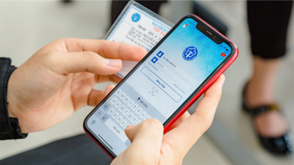 Tích cực nghiên cứu xây dựng sổ bảo hiểm xã hội điện tử