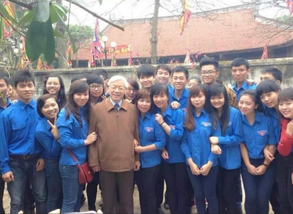  Thanh niên Đông Hội vui mừng và nhiệt liệt chào đón Tổng Bí thư Nguyễn Phú Trọng