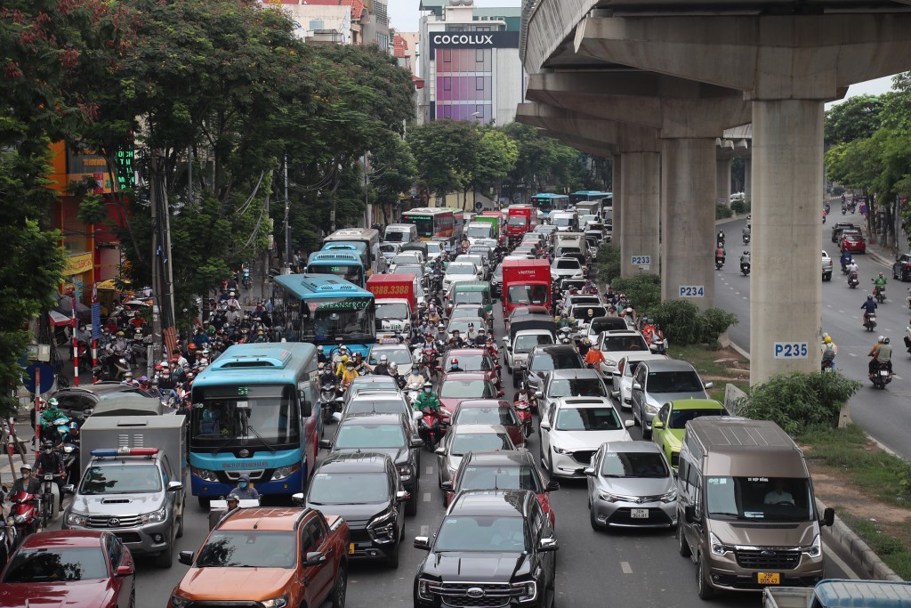 Phát triển giao thông công cộng: Tạo đột phá xây dựng Hà Nội thân thiện, văn minh và an toàn