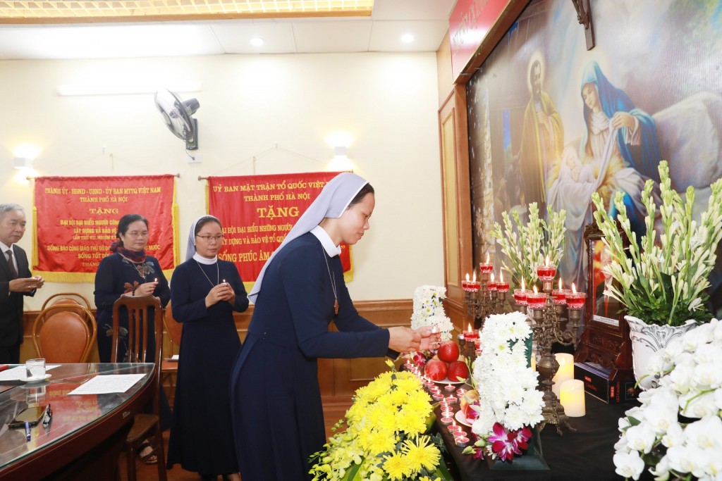 Đồng bào Công giáo thắp nến tri ân Tổng Bí thư Nguyễn Phú Trọng