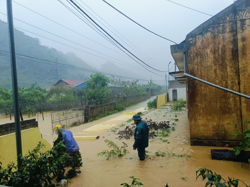 Mưa lũ gây ngập lụt tại huyện Vân Hồ, Sơn La. (Ảnh: TTXVN phát)