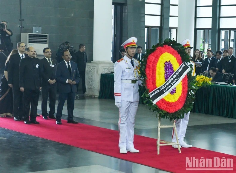 Đoàn Ấn Độ viếng Tổng Bí thư Nguyễn Phú Trọng