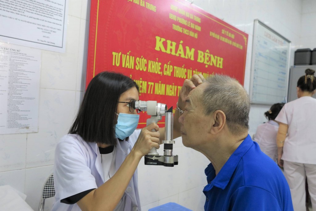 Quận Hai Bà Trưng tổ chức khám, chăm sóc sức khỏe đối tượng chính sách - Tin tức sự kiện - Cổng thông tin điện tử Sở y tế Hà Nội
