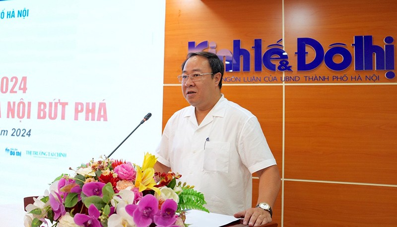 Phó Tổng Biên tập báo Kinh tế & Đô thị Nguyễn Xuân Khánh phát biểu khai mạc buổi tọa đàm