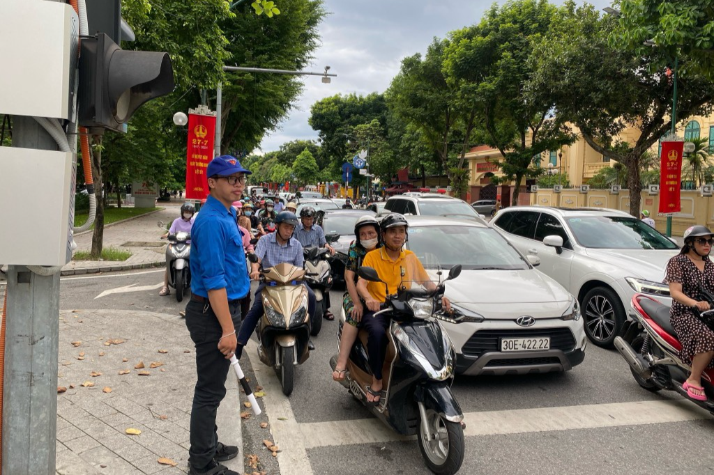 Tại lễ Quốc tang, Thành đoàn Hà Nội đã chỉ đạo 15 đội hình giao thông xanh cấp Thành phố tại các điểm trực chốt trên địa bàn