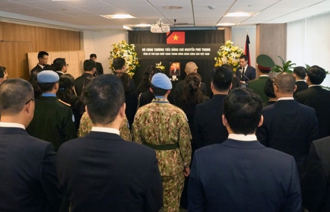Phái đoàn Thường trực Việt Nam tại Liên hợp quốc đón hơn 50 đoàn đến viếng Tổng Bí thư Nguyễn Phú Trọng