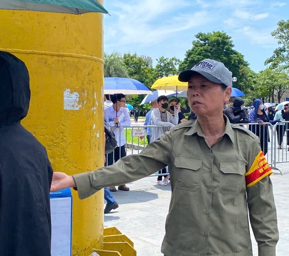 Nén đau thương, các lực lượng nỗ lực đảm bảo an ninh trật tự Nén đau thương, các lực lượng nỗ lực đảm bảo an ninh trật tự