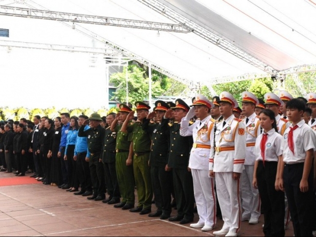 Xúc động lễ truy điệu Tổng Bí thư Nguyễn Phú Trọng tại quê nhà