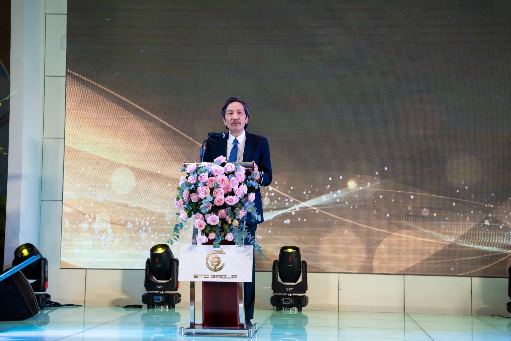 Ông Trần Anh Tuấn - Chủ tịch Hiệp hội Khoa học hành chính Việt Nam, nguyên Thứ trưởng Bộ Nội vụ phát biểu