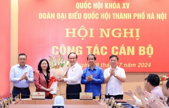 Đồng chí Bùi Thị Minh Hoài làm Trưởng đoàn ĐBQH thành phố Hà Nội