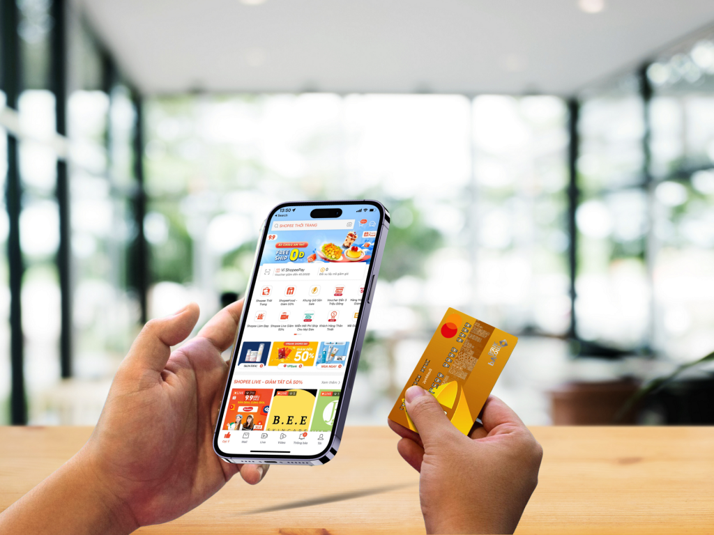 Gần 5.000 ưu đãi dành cho chủ thẻ tín dụng PVcomBank Lifestyle Mastercard trên Shopee