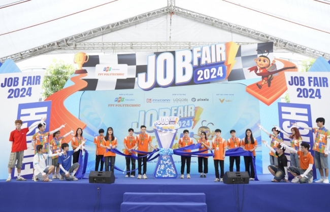 “Săn” việc cùng sinh viên FPT Polytechnic tại ngày hội “Job Fair 2024”