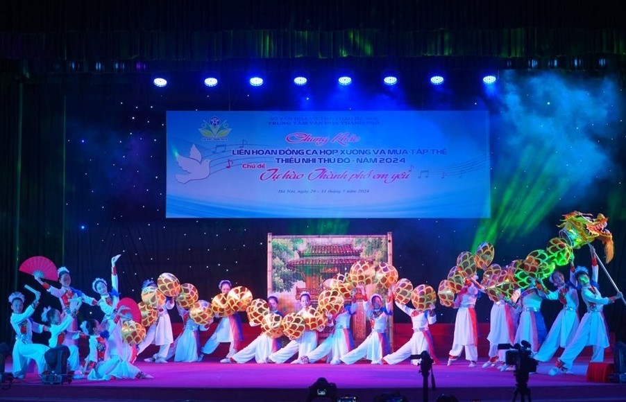 Thiếu nhi hào hứng với “Đồng ca, hợp xướng và múa tập thể”