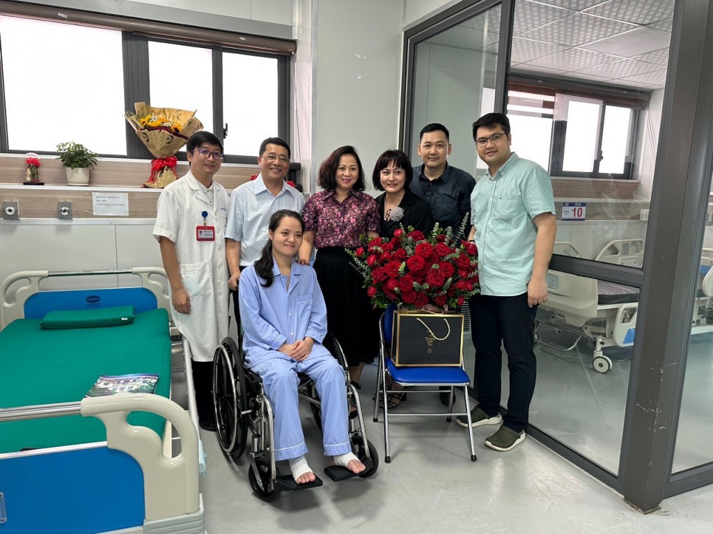 Nữ bác sĩ nội trú Hoàng Minh Lý hồi phục sau tai nạn hy hữu, sẽ trở lại làm việc tại Bệnh viện K